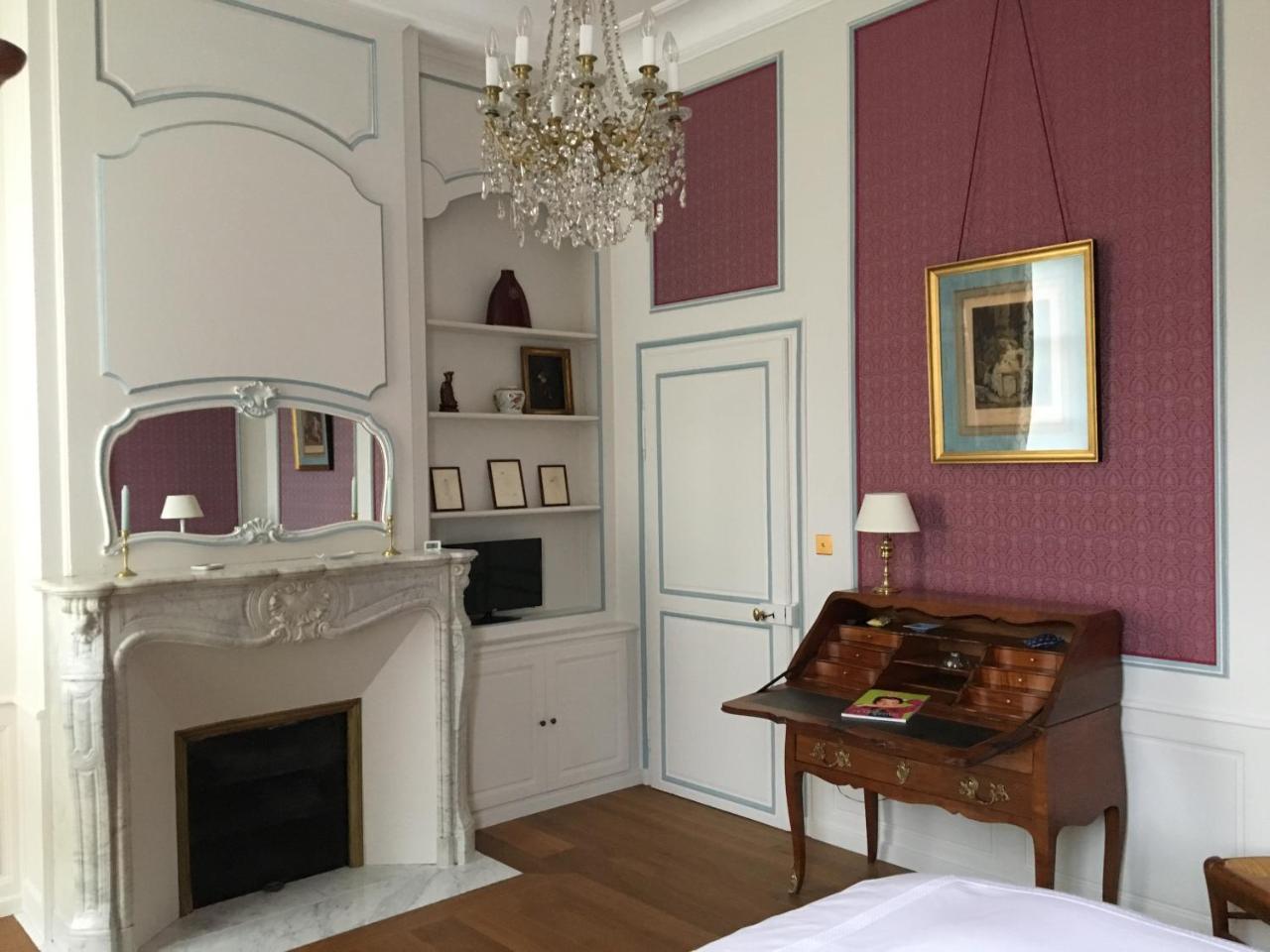 Entre Cour Et Jardin Bed & Breakfast Arras Ngoại thất bức ảnh