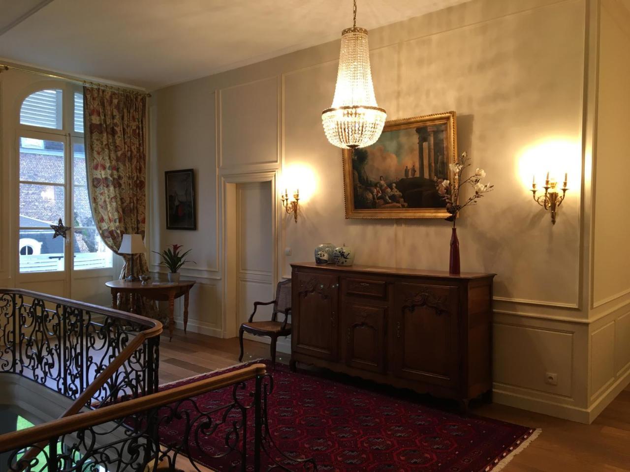 Entre Cour Et Jardin Bed & Breakfast Arras Ngoại thất bức ảnh